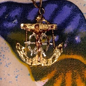 14kt pendant
